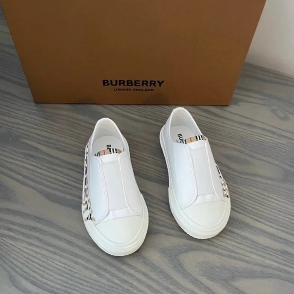 BURBERRY TODDLER GIRL MINI LARKHALL LOW TOP SLIP ON SNEAKER